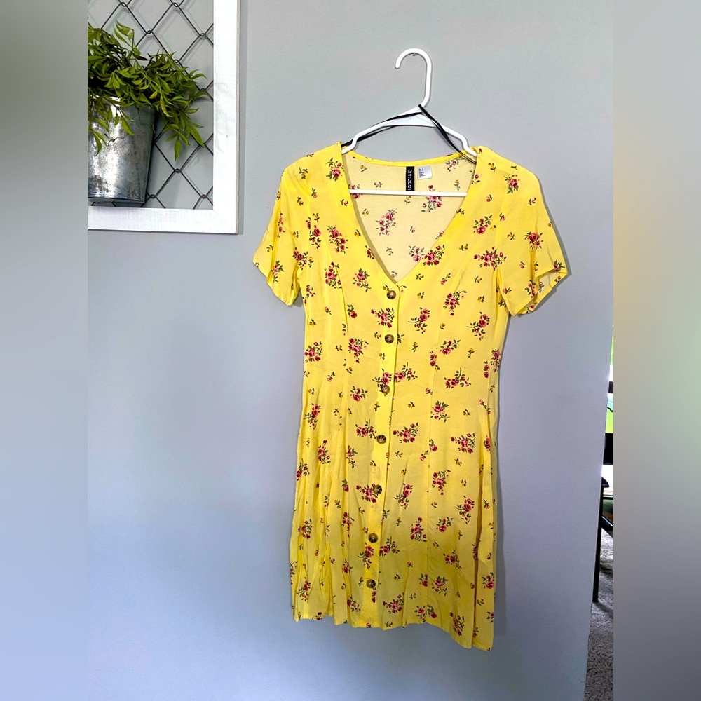 H&M yellow button up dress
